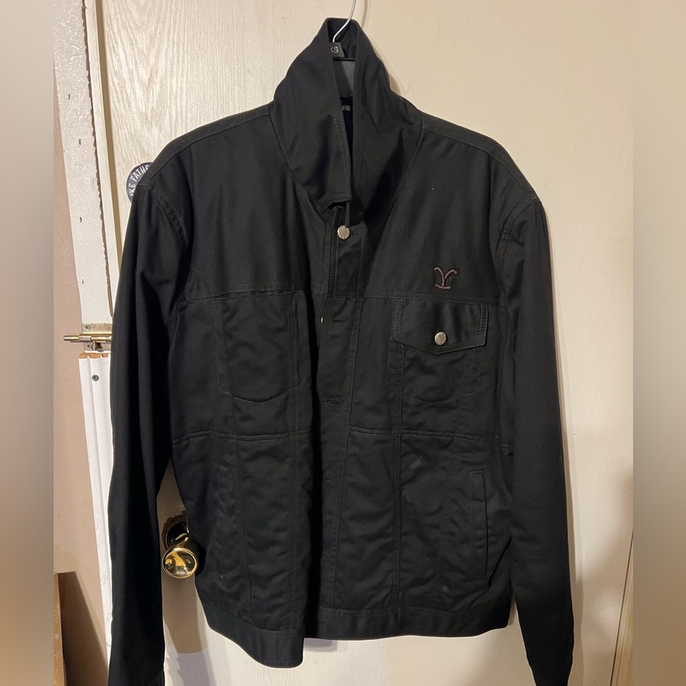 Men’s xl Yellowstone rip jacket